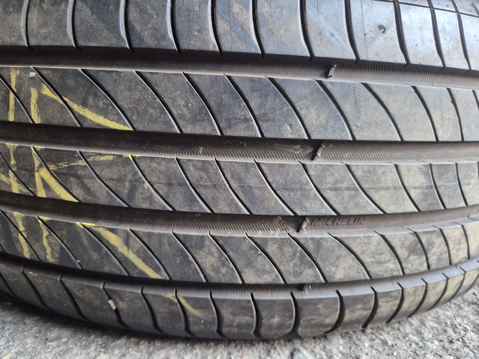 235x45x20 100v michelin primacy4 s1 demo dot22r