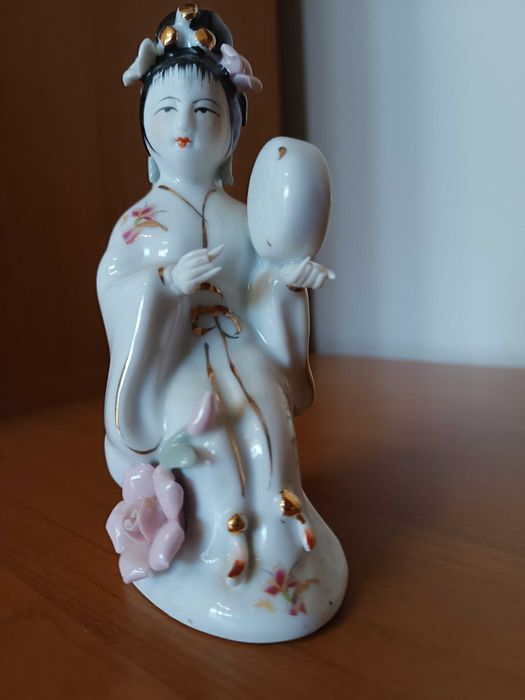Figurka porcelanowa