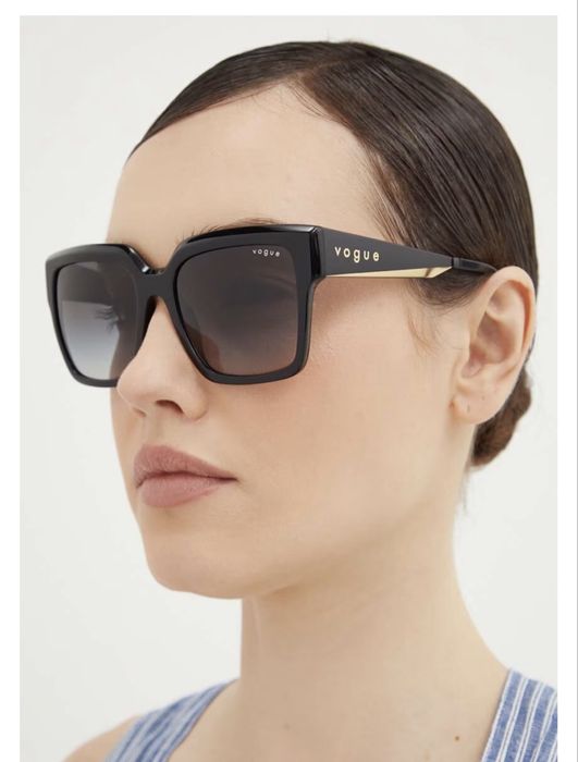 Сонцезахисні окуляри VOGUE