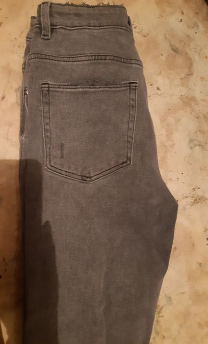 Spodnie damskie Cropp