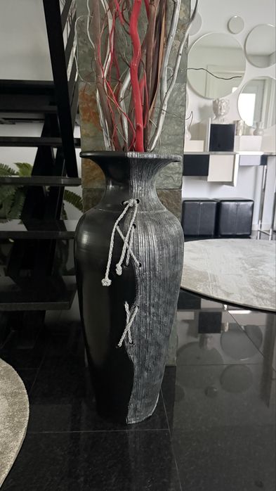 Vaso Decorativo de Chão Grande com Arranjo de Ramos Secos