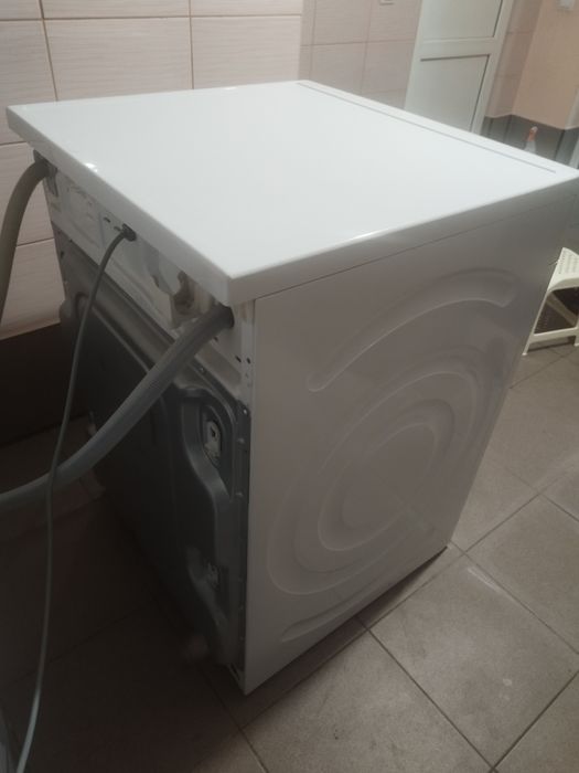 BOSCH  serie 4 (8 KG)