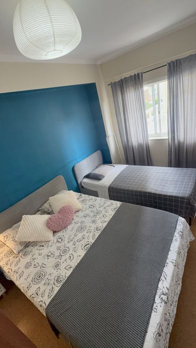 Quarto mobiliado 02 camas em Penha de França