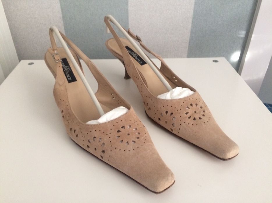 Sapatos em pele/camurça bege tam. 39 usados em bom estado