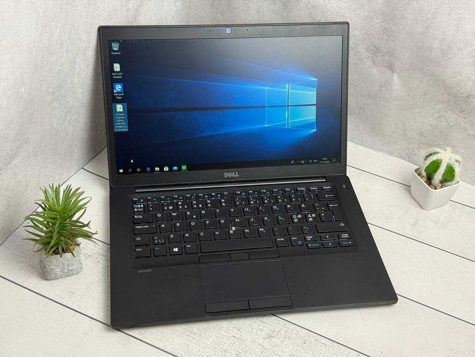 Dell 7480 i5-7300U 8ram ssd 128 знос  батареї 9% FullHD Гарна батарея