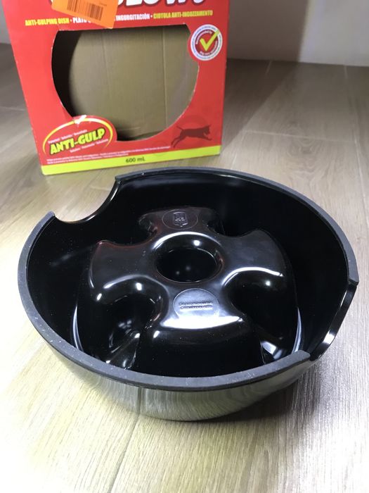 Таріла для собак Dogit Go-Slow! Anti-Gulping Dish