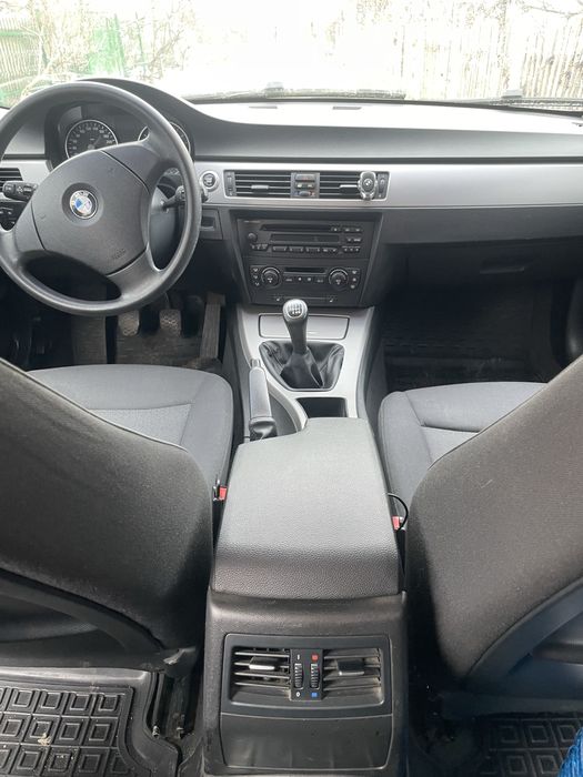 Продаю бмв е90 2 бензин