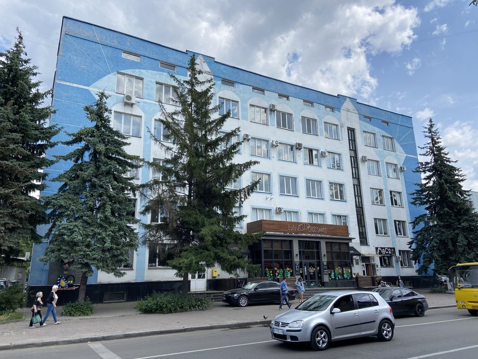 Здається в оренду офіс кабінет центр 20.9 кв.м 3 поверх