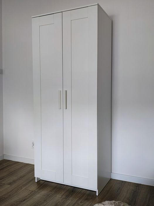 Szafa ubraniowa Ikea Brimnes, kolor biały - stan bardzo dobry.