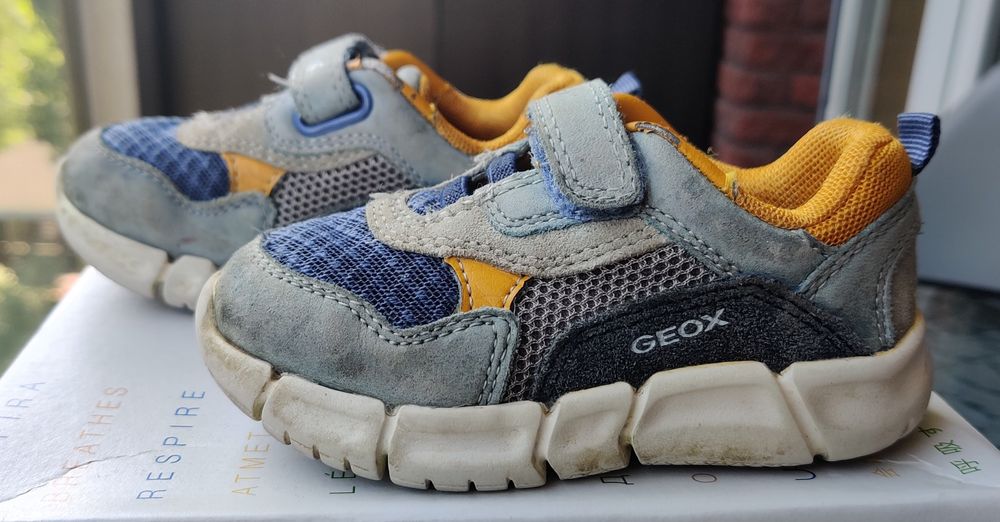 Sneakersy GEOX. Rozmiar 22