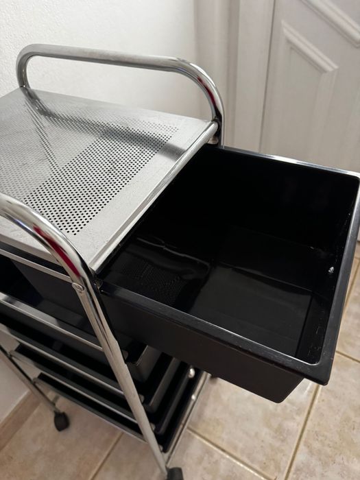 Carrinho de arrumação