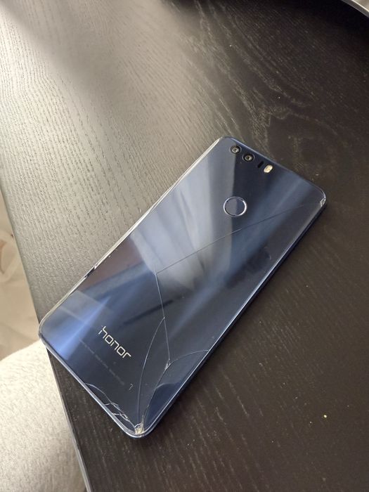Telemovél HUAWEI Honor8