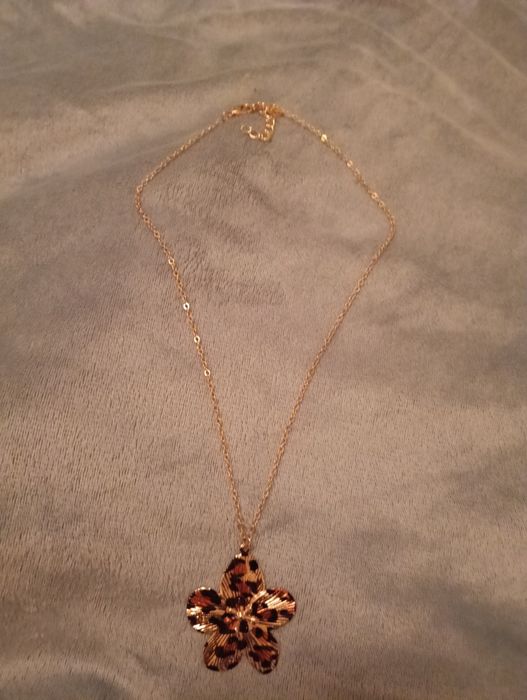 Colar aço inoxidável dourado