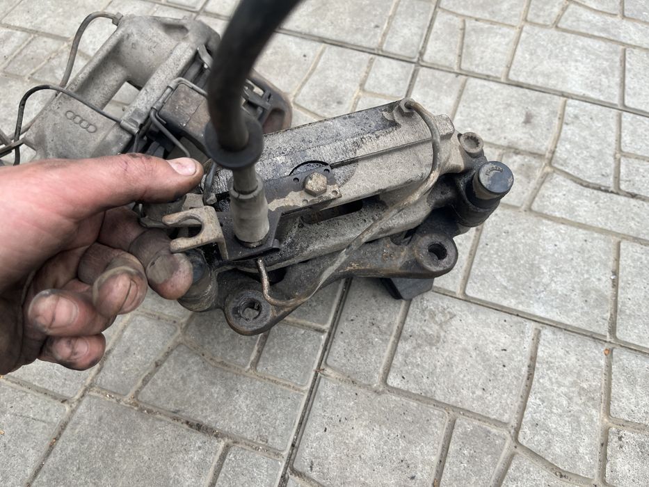 Супорта Audi S6 C5. Двухпоршневі. Під блини 320мм