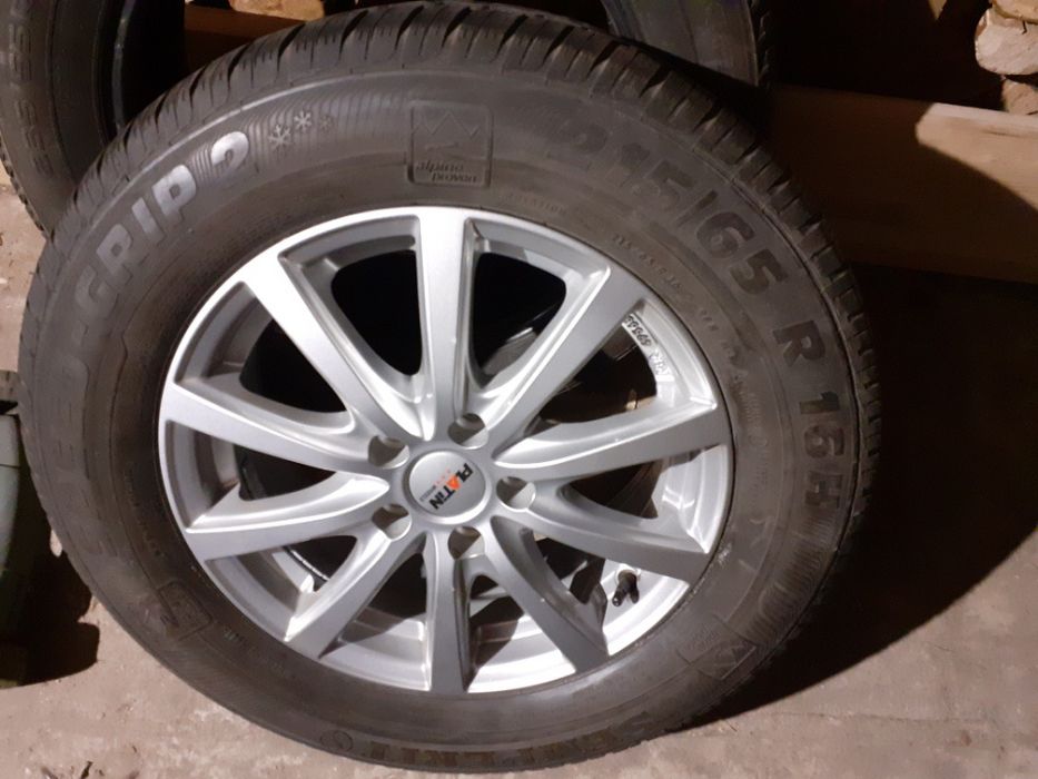 Komplet kół FORD KUGA MK1 zimowe alufelgi R16 215/65