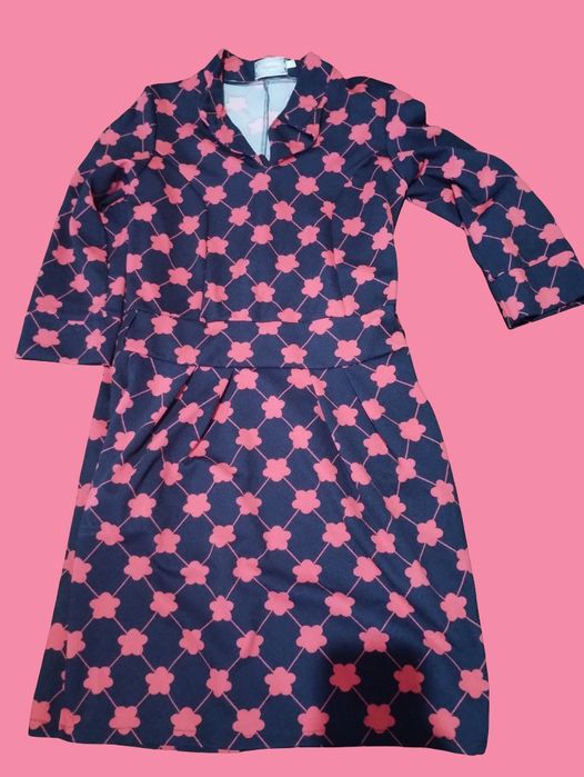 Сукня вільного фасону