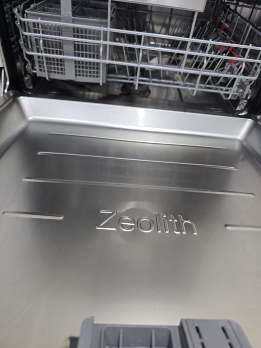Посудомийна машина  Bosch 6 Series Проекція Zeolith 81см Гарантія! Хороший стан