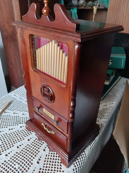 Móvel rádio tubos