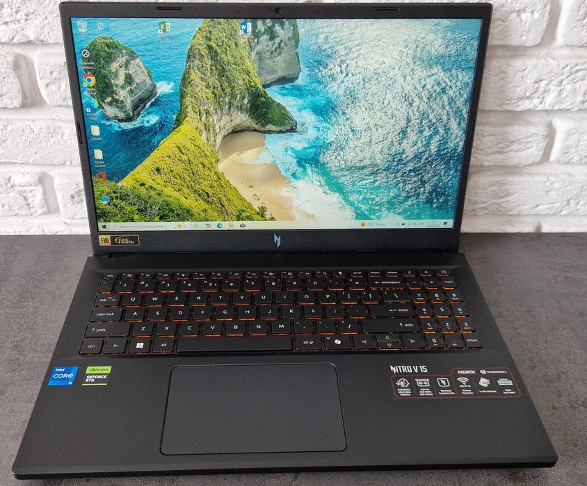 Ігровий ноутбук Acer Nitro V 15/ i7-13620H/16/512/RTX 4050, 6 GB/Як новий