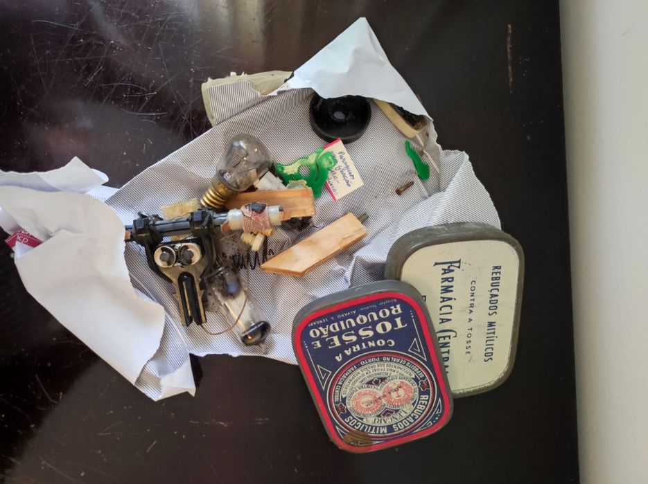 Móvel Gira discos Nora