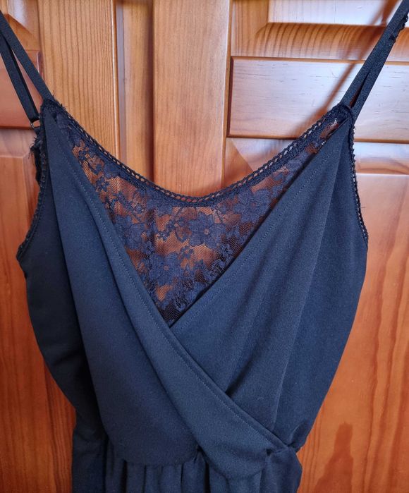 Macacão calção preto com renda H&M, tamanho XS
