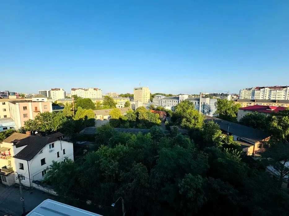 НОВА!!!  2 кім. квартира з ремонтом та меблями В ЦЕНТРІ