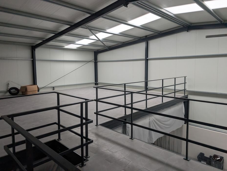 Pavilhão para arrendamento na zona da Pousa, Barcelos, com 150m2