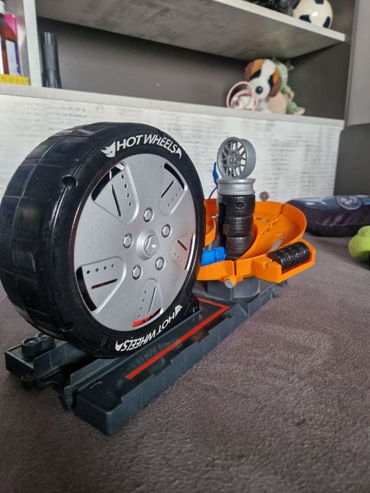 Hot Wheels City, Odjazdowy warsztat opon, zestaw