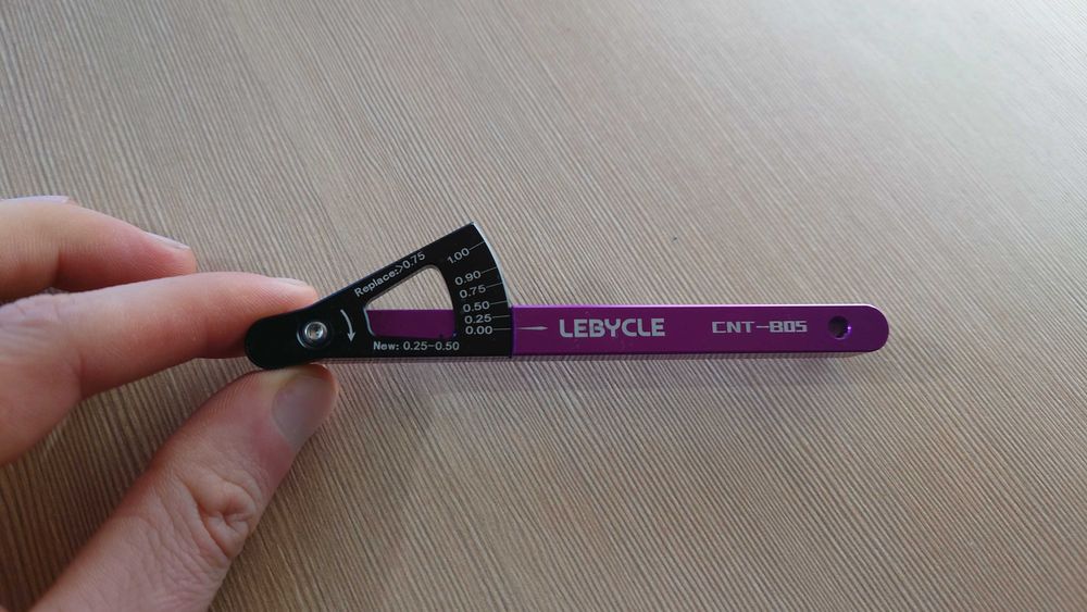 Miernik przymiar pomiar zużycia łańcucha rowerowego Lebycle #50