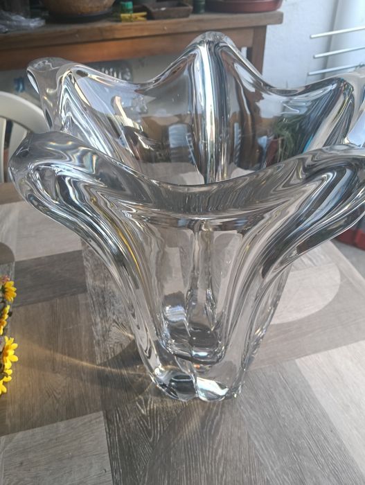 Vaso de cristal bruto tulipa