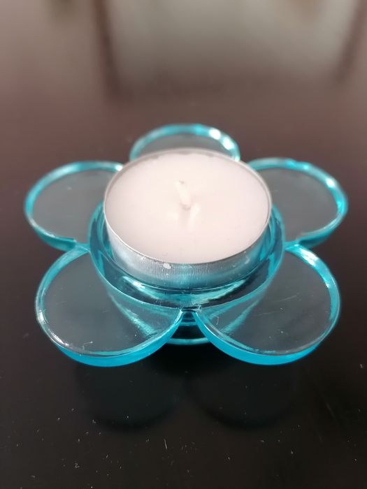 Base/cinzeiro em vidro + pequeno suporte para velas em vidro azul