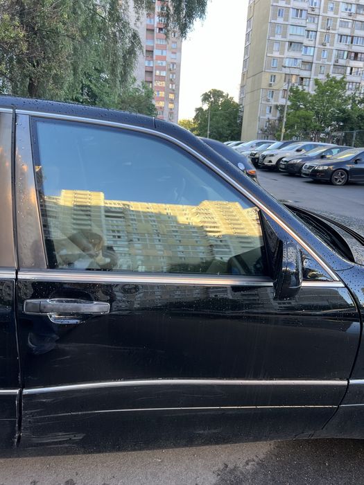 Продаю двері на кабан