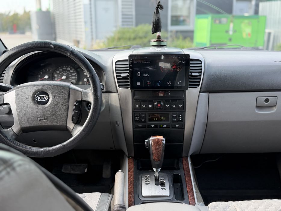 Kia Sorento 2.5 дизель 4x4 автомат