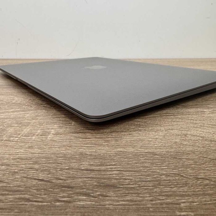 Apple Macbook Air A2337 2020 року M1 / 8Gb / SSD 256Gb (код: M1162)