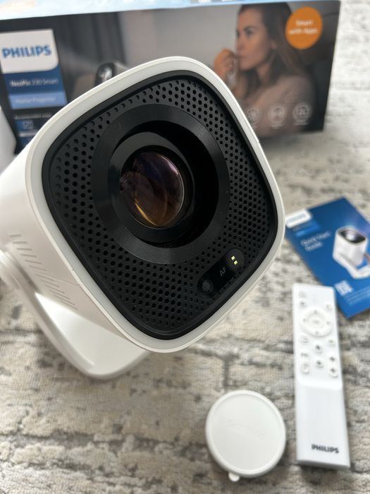 Philips NeoPix 230 Smart LED проектор білий