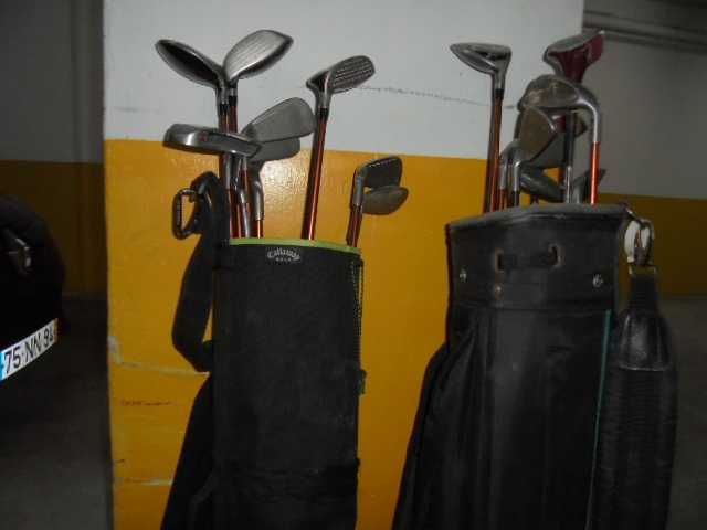 2 sacos de golfe com tacos 42 cada saco