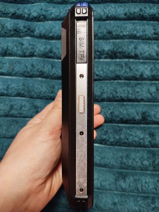 Смартфон Oukitel WP19, протиударний та водонепроникний