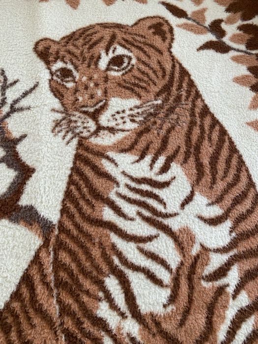 Продам недорого теплі пледи!