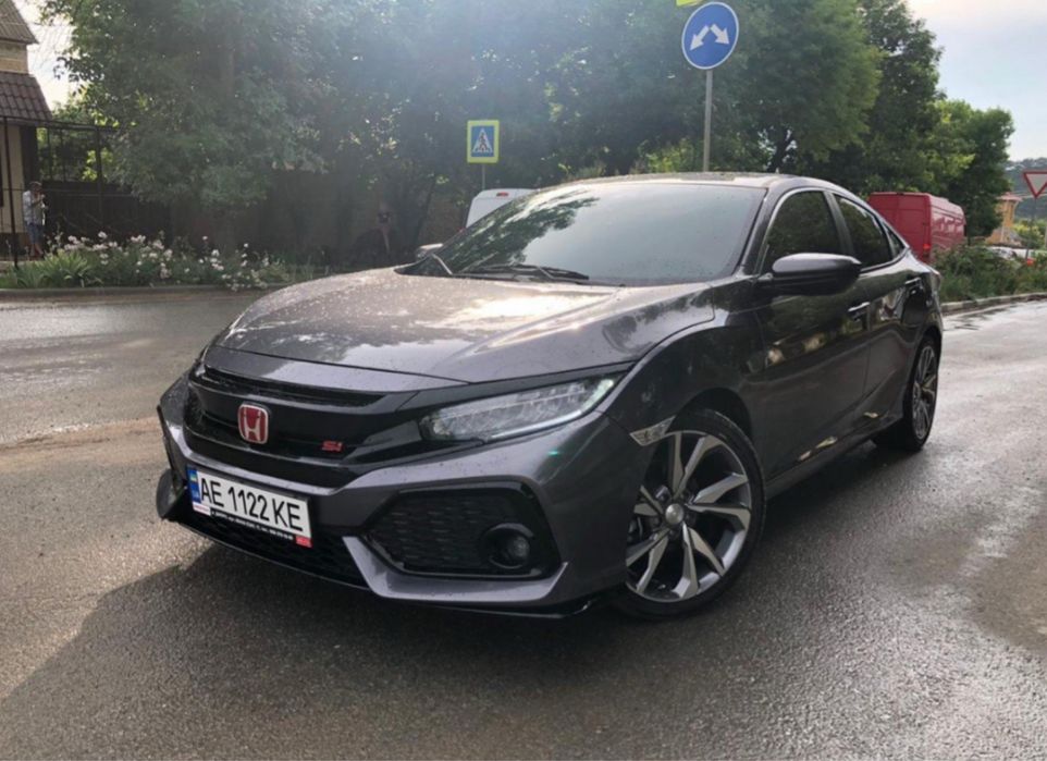 Бампер передний SI Honda Civic 4D 5D 16-20 бампер, губа, сетки А6931