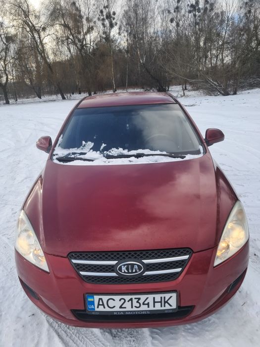 Kia ceed 1.4 бензин