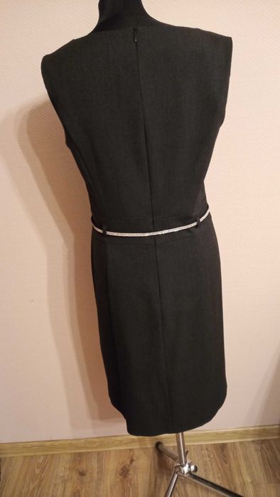 Mała czarna, rozmiar 44/46 + gratis