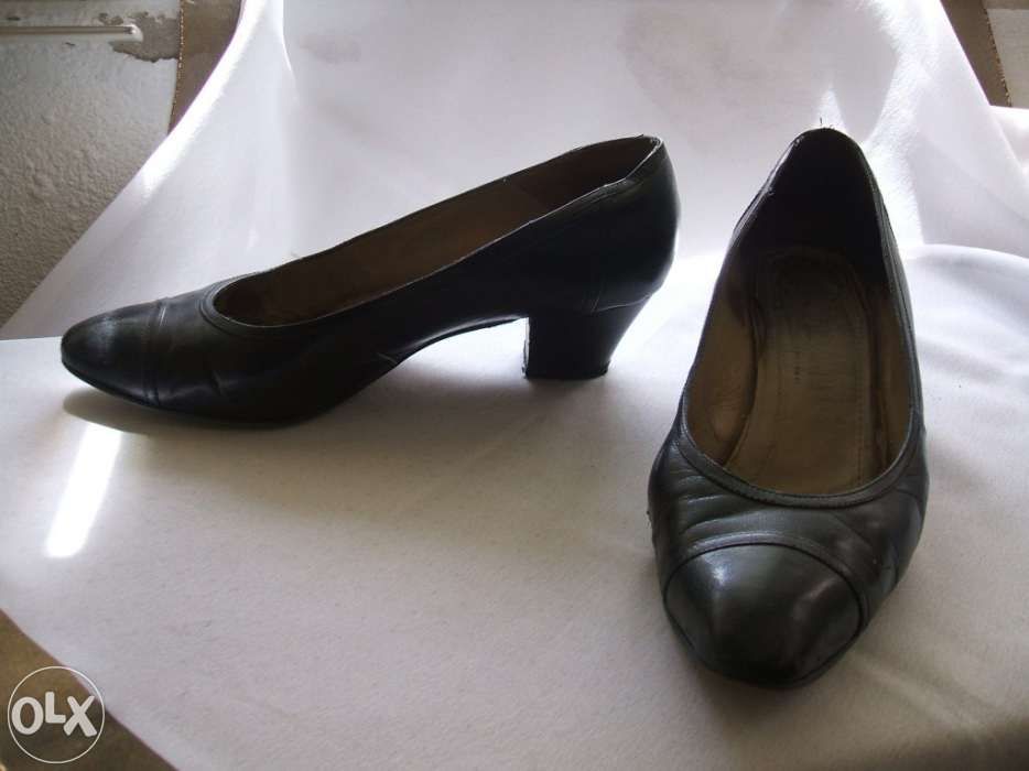 Vendo sapatos em pele - 6 pares