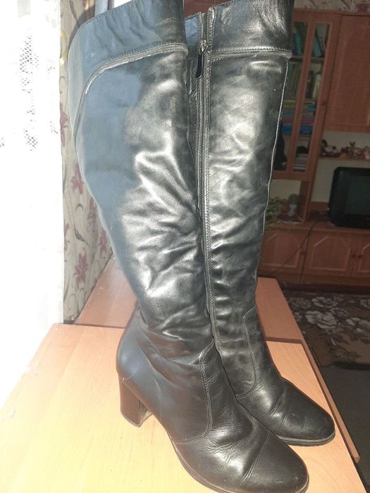 Сапожки зимові чорного кольору