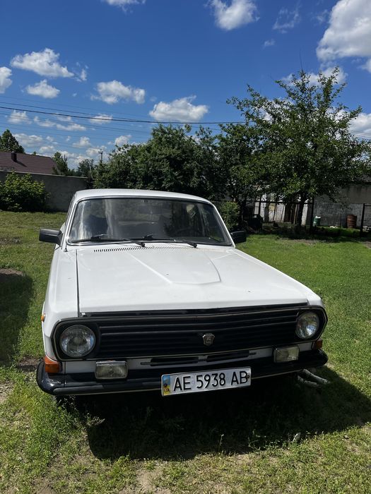Авто волга ГАЗ А2410