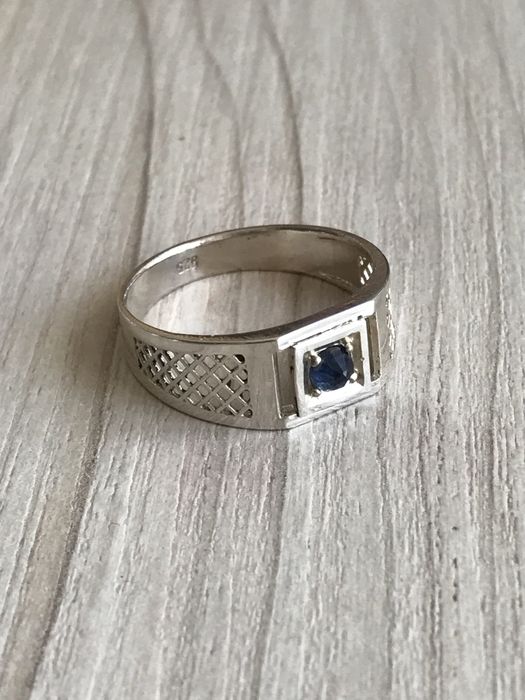 Кольцо перстень мужской сапфир серебро
