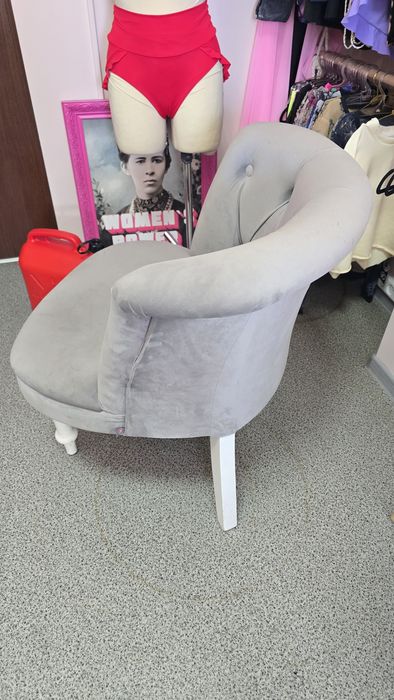 Крісло для шоурум/салону краси