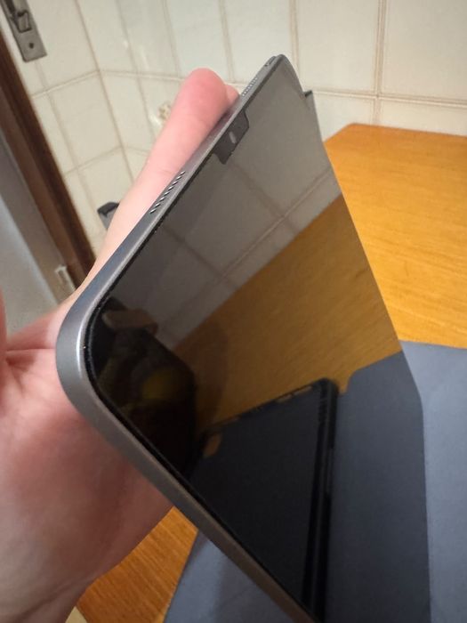 iPad Pro 11” (4.ª Geração - 2022) | 256GB Wi-Fi | Excelente Estado