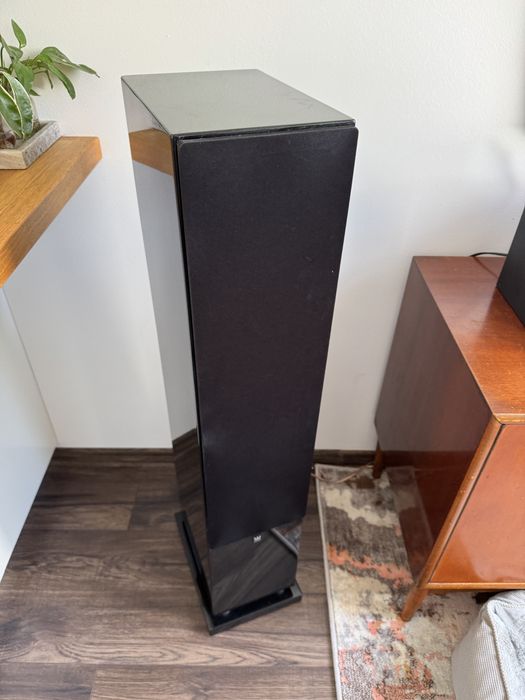 Wilson EL-10 kolumny frontowe