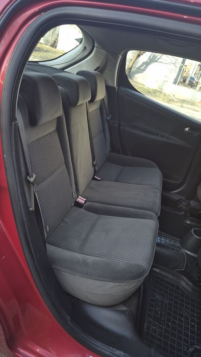 Peugeot 207 продаж