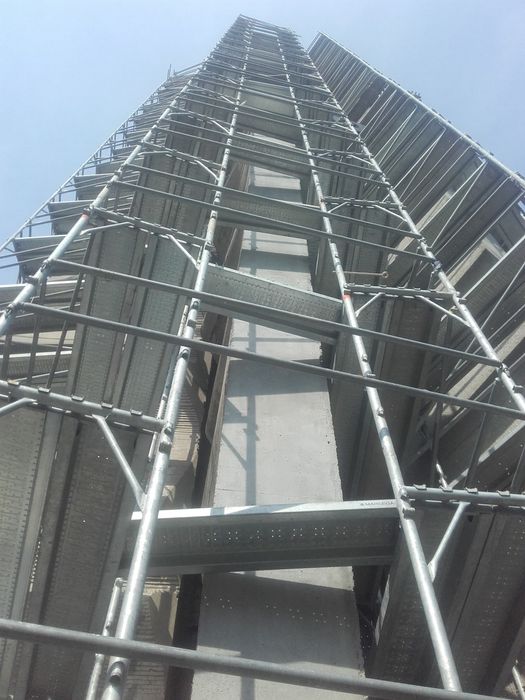 Rusztowania Wynajem Łódź Rusztowanie Aluminiowe Na Kołach Mobilne Lodz